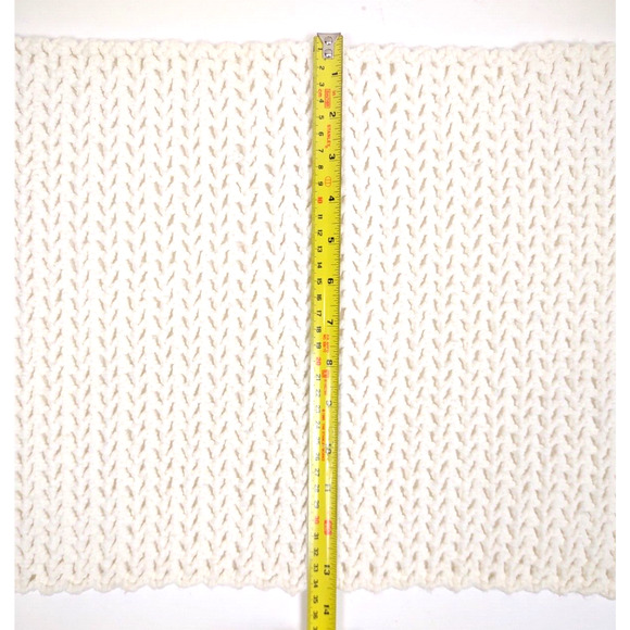 Vintage White Handmade Crocheted Dresser Doily Runner 22 x 14" Rectangle Antique - Picture 3 of 7